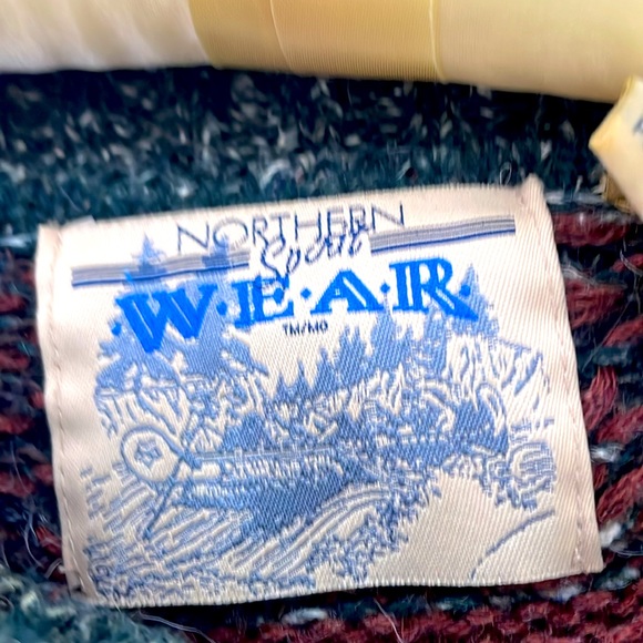 Men’s multicolored pullover sweater - Picture 4 of 5